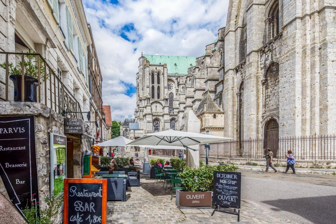 Bed and Breakfast Le Parvis Chartres Exterior foto